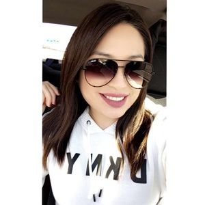 Meet your Posher, Denise